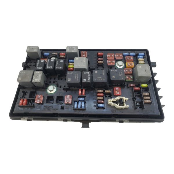 Modulo de fusibles fusilera Chevrolet Cruze oem: 13222782 ORIGINAL usado