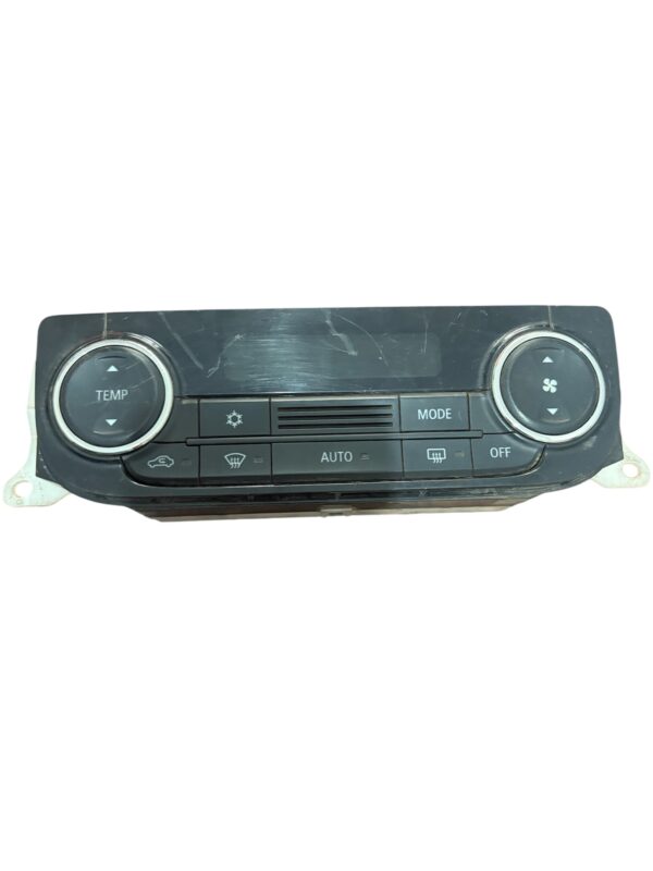 Climatizador Mitsubishi L200 DAKAR 2016 A 2025 7820A744 ORIGINAL usado
